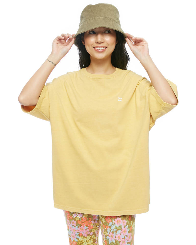 빌라봉 여성 머스타드 반팔 티셔츠 (WC21ST438SRT)